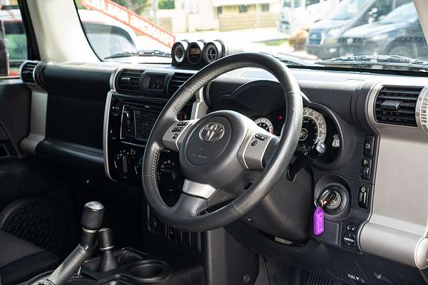 2013 Toyota FJ Cruiser GSJ15R