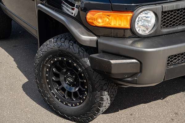 2013 Toyota FJ Cruiser GSJ15R