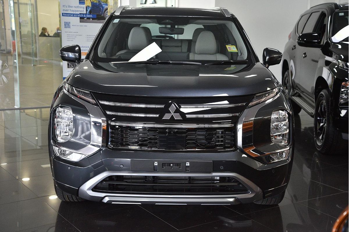 2025 Mitsubishi Outlander Exceed ZM