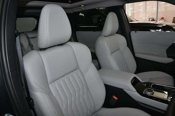 2025 Mitsubishi Outlander Exceed ZM