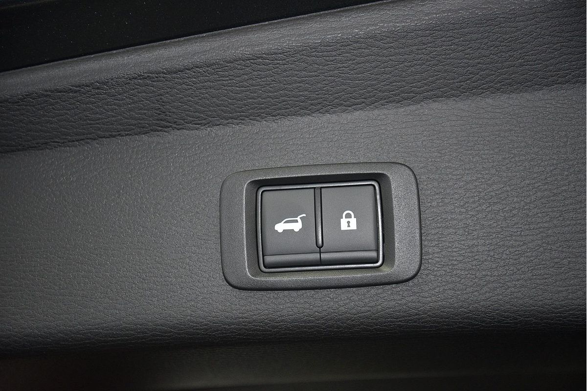 2025 Mitsubishi Outlander Exceed ZM