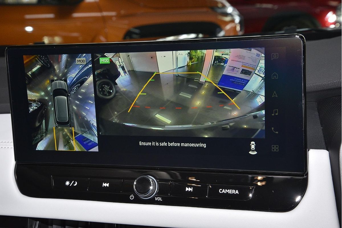 2025 Mitsubishi Outlander Exceed ZM