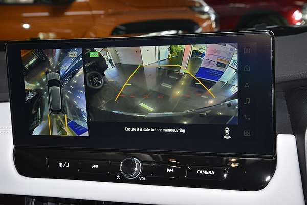 2025 Mitsubishi Outlander Exceed ZM