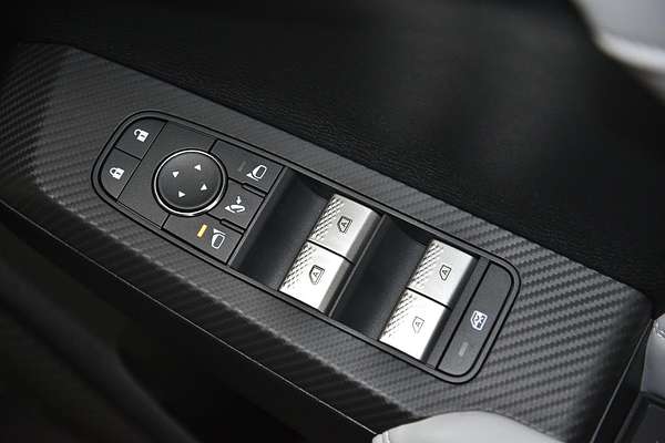 2025 Mitsubishi Outlander Exceed ZM