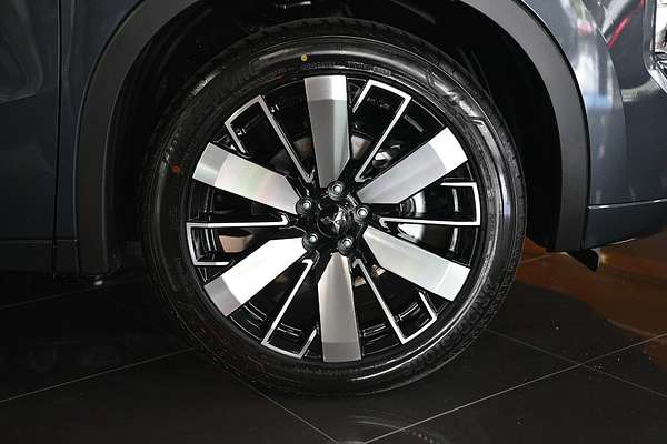 2025 Mitsubishi Outlander Exceed ZM