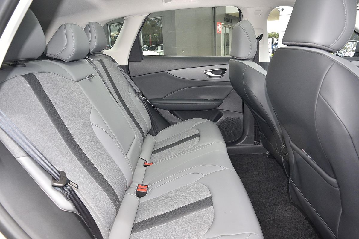 2025 MG MGS5 EV Essence 49 ZS3EM