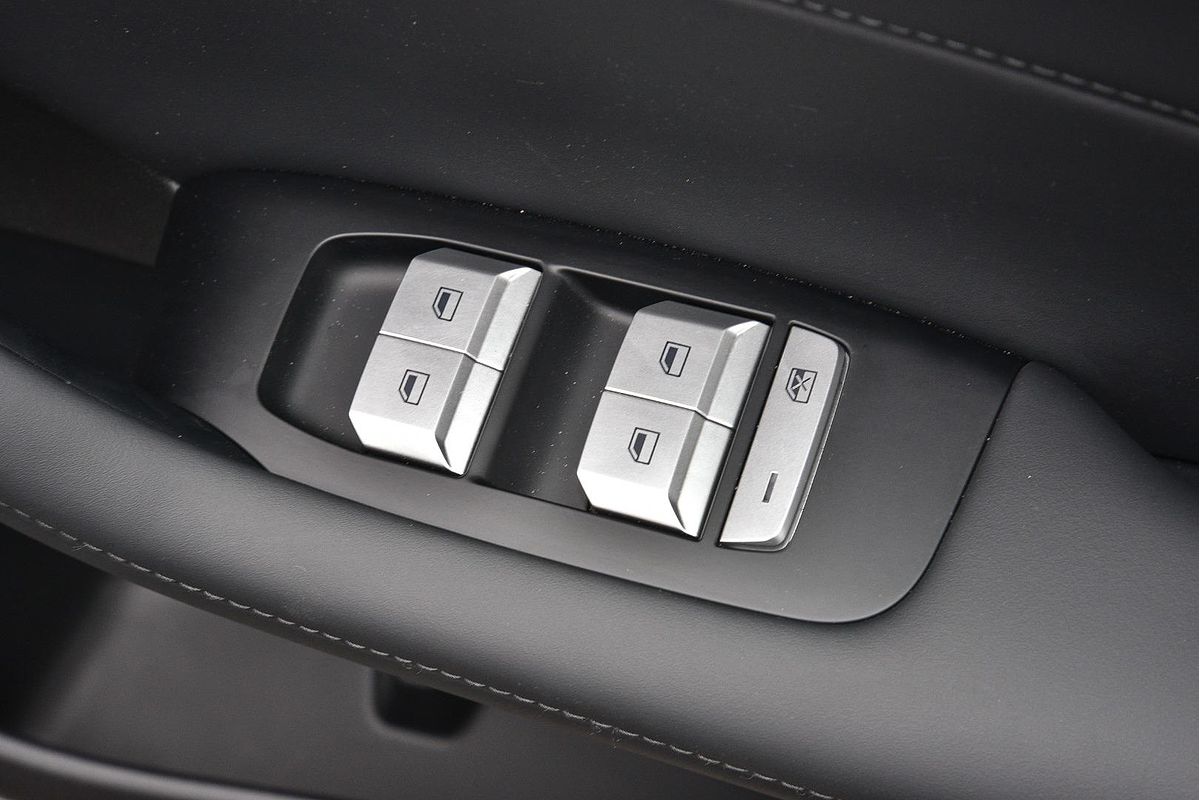 2025 MG MGS5 EV Essence 49 ZS3EM