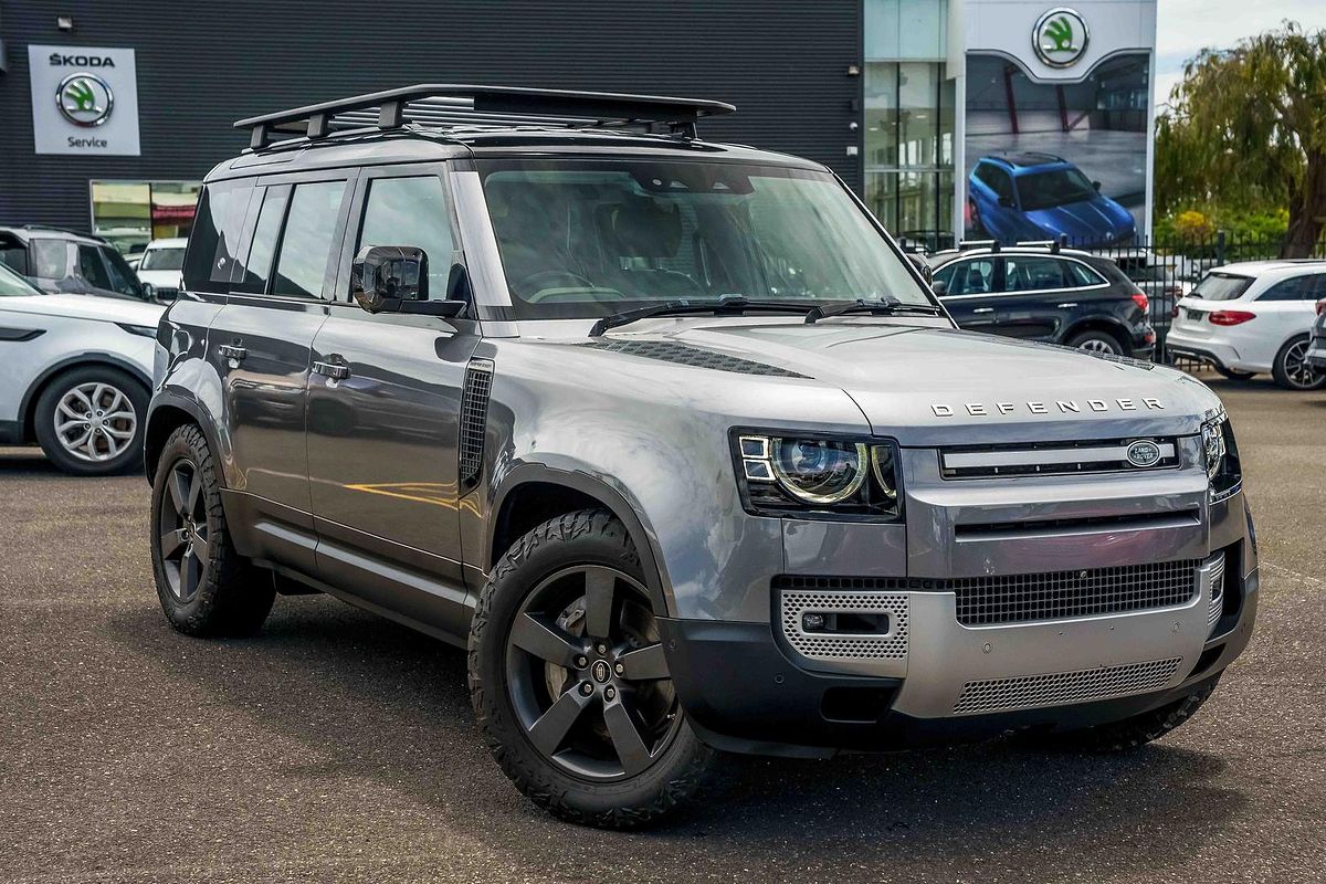 2021 Land Rover Defender 110 D300 SE L663