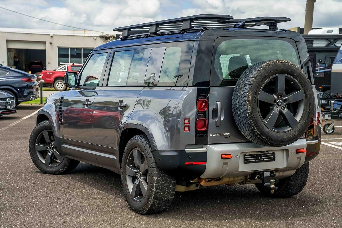 2021 Land Rover Defender 110 D300 SE L663