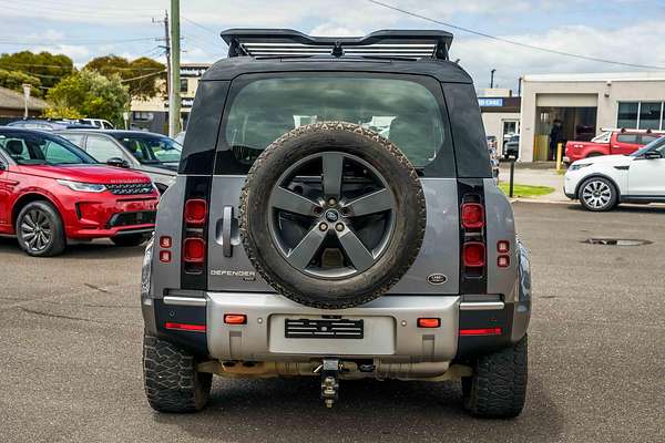 2021 Land Rover Defender 110 D300 SE L663