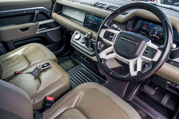 2021 Land Rover Defender 110 D300 SE L663