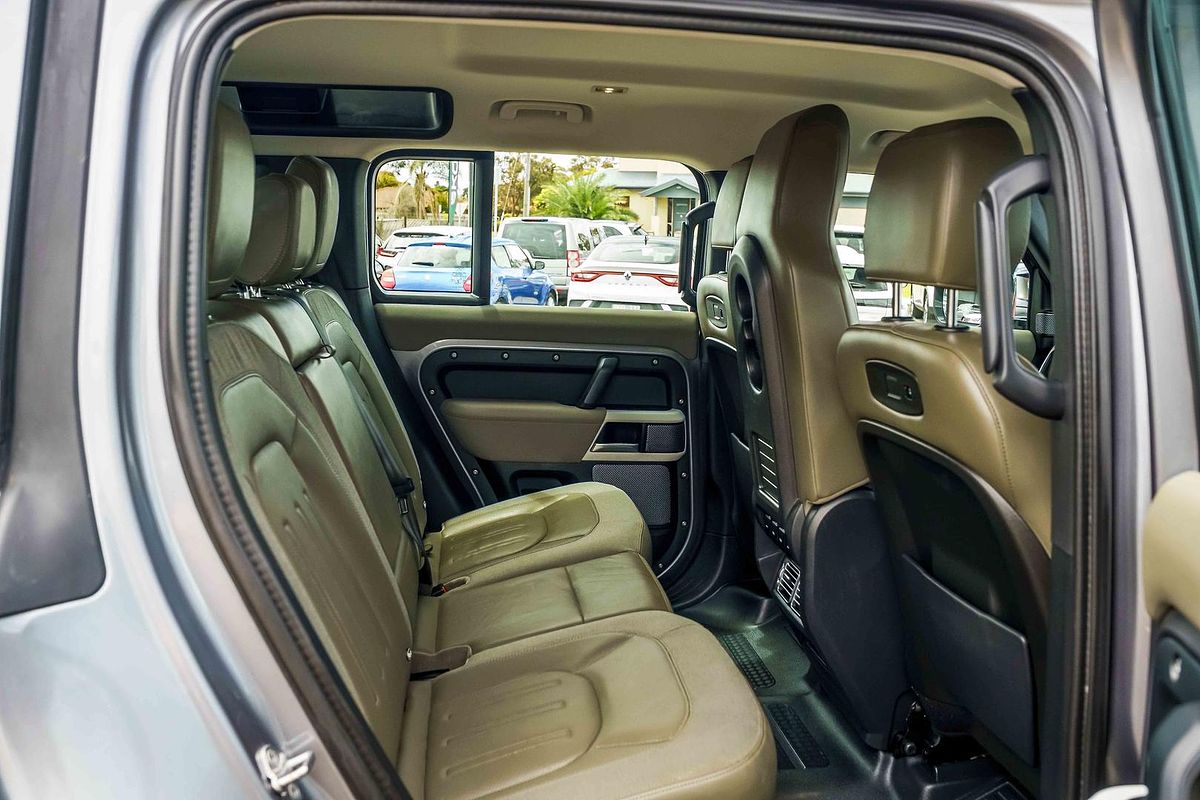 2021 Land Rover Defender 110 D300 SE L663