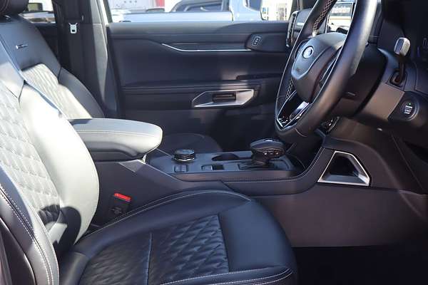 2025 Ford Everest Platinum 3.0L