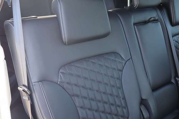 2025 Ford Everest Platinum 3.0L