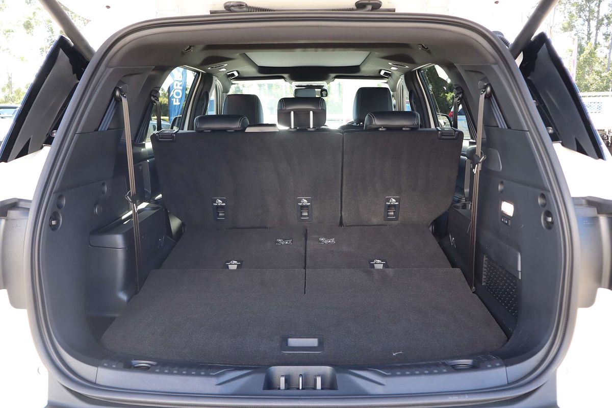 2025 Ford Everest Platinum 3.0L