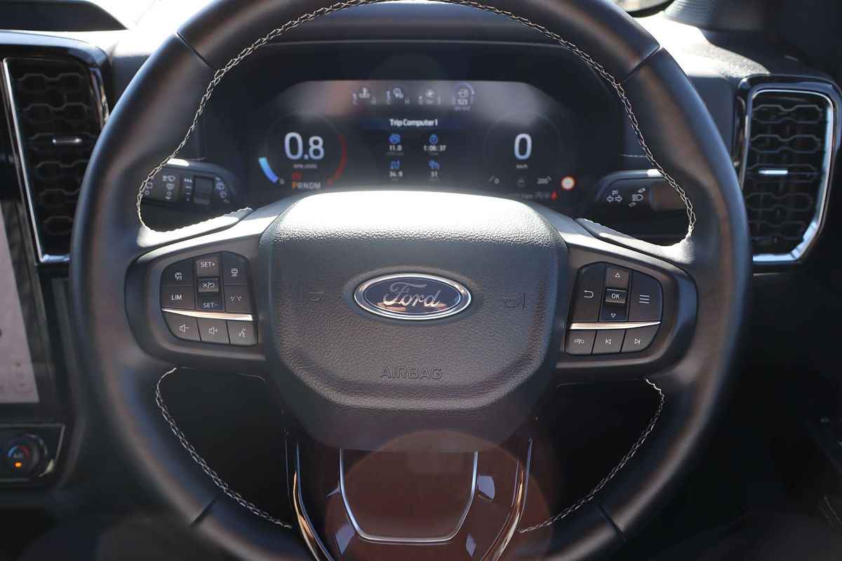 2025 Ford Everest Platinum 3.0L