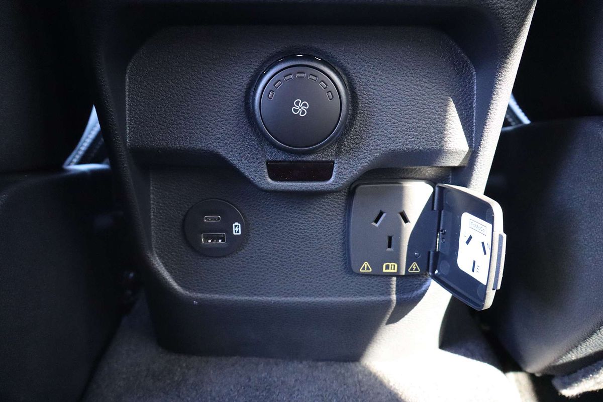 2025 Ford Everest Platinum 3.0L