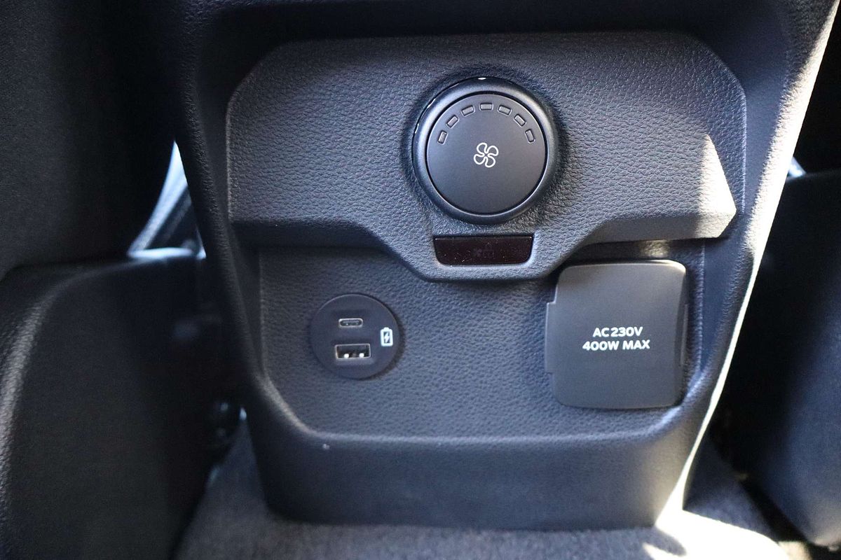 2025 Ford Everest Platinum 3.0L