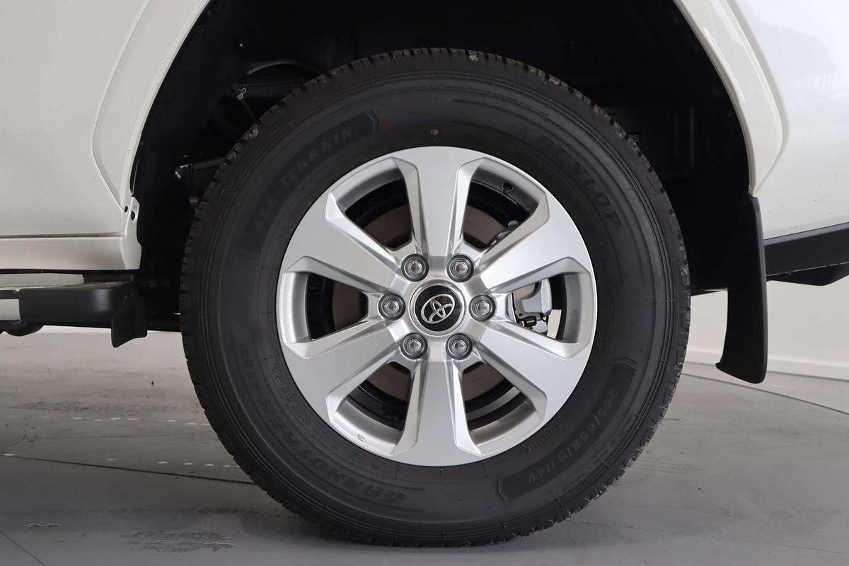 2024 Toyota Landcruiser GXL FJA300R