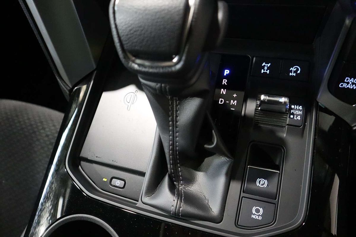 2024 Toyota Landcruiser GXL FJA300R