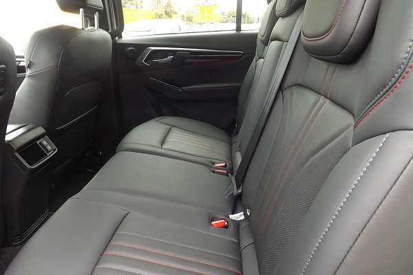 2025 Isuzu MU-X X-TERRAIN