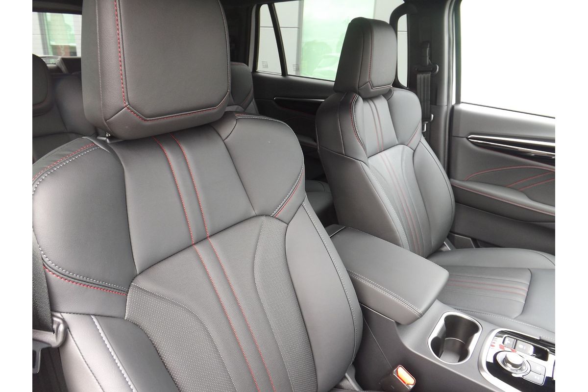 2025 Isuzu MU-X X-TERRAIN