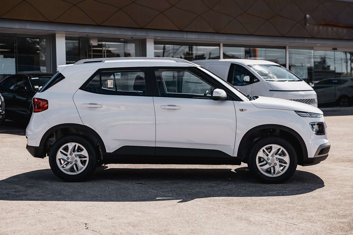 2025 Hyundai Venue  QX.V5