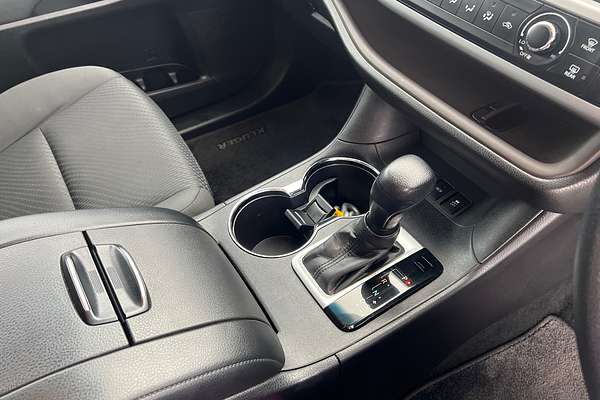 2017 Toyota Kluger GX GSU50R thumb-15