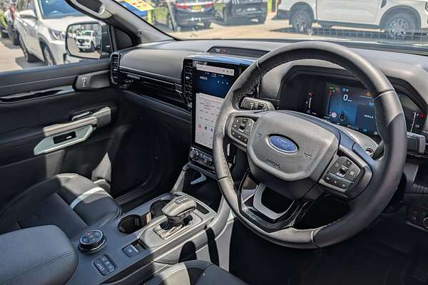 2025 Ford Ranger PHEV Stormtrak  4X4 2.3L