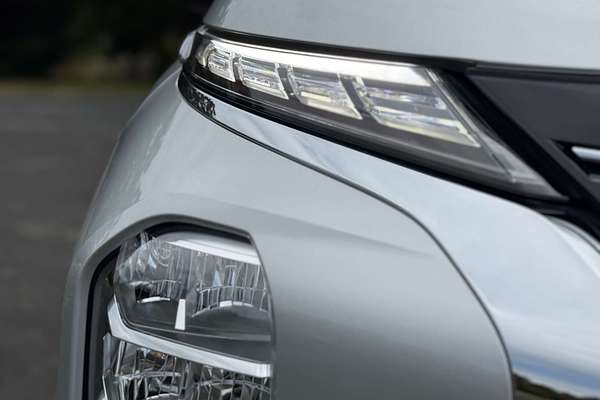 2025 Mitsubishi Outlander PHEV Aspire ZM