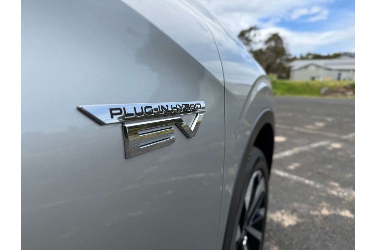2025 Mitsubishi Outlander PHEV Aspire ZM