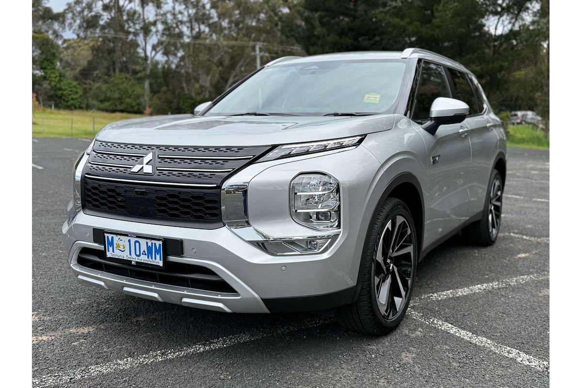 2025 Mitsubishi Outlander PHEV Aspire ZM