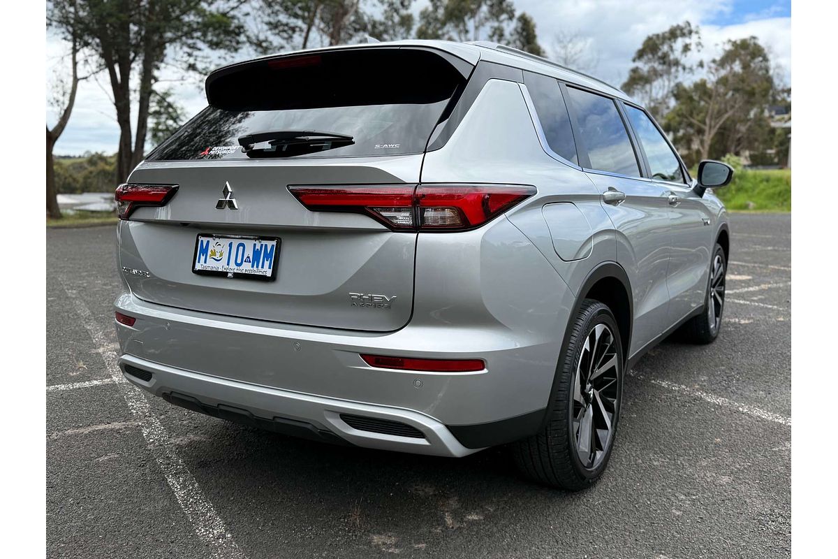 2025 Mitsubishi Outlander PHEV Aspire ZM