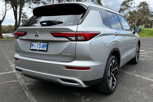 2025 Mitsubishi Outlander PHEV Aspire ZM