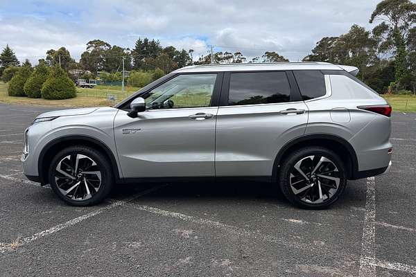 2025 Mitsubishi Outlander PHEV Aspire ZM