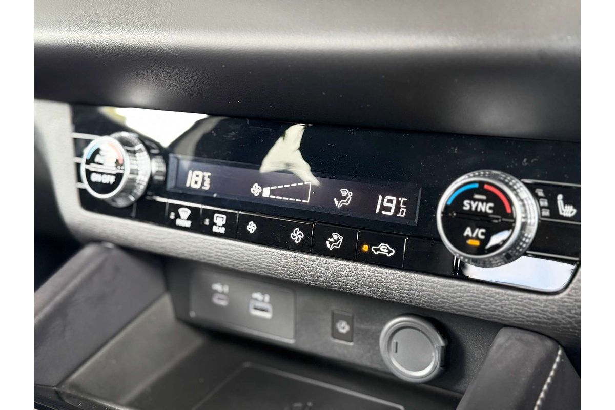 2025 Mitsubishi Outlander PHEV Aspire ZM