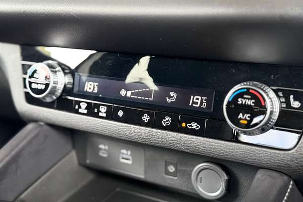 2025 Mitsubishi Outlander PHEV Aspire ZM