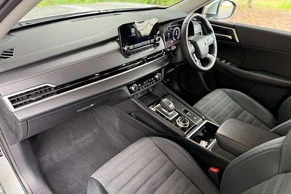 2025 Mitsubishi Outlander PHEV Aspire ZM