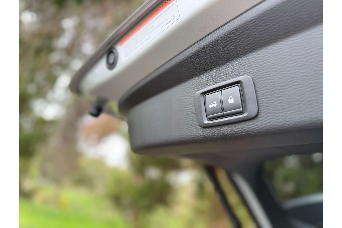 2025 Mitsubishi Outlander PHEV Aspire ZM