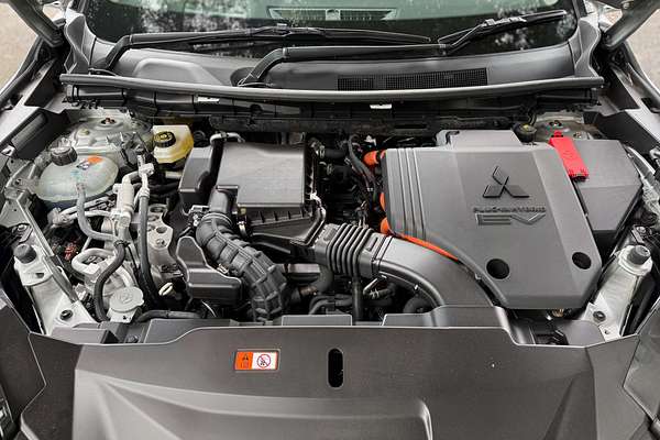 2025 Mitsubishi Outlander PHEV Aspire ZM