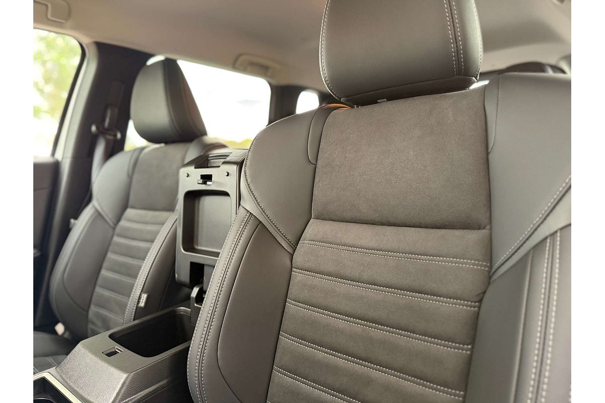 2025 Mitsubishi Outlander PHEV Aspire ZM