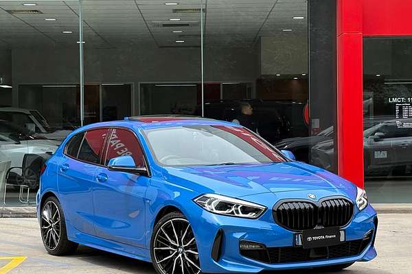 2023 BMW 1 18i M SPORT F40