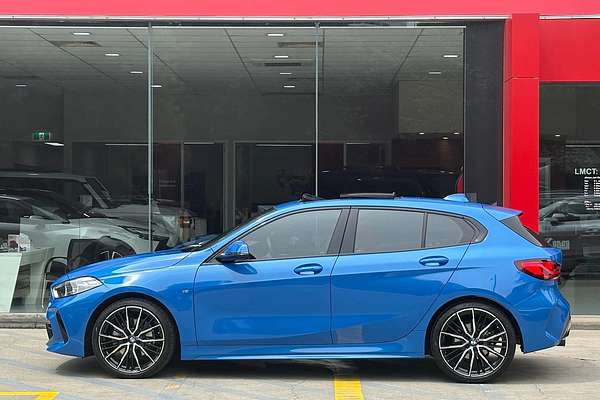 2023 BMW 1 18i M SPORT F40