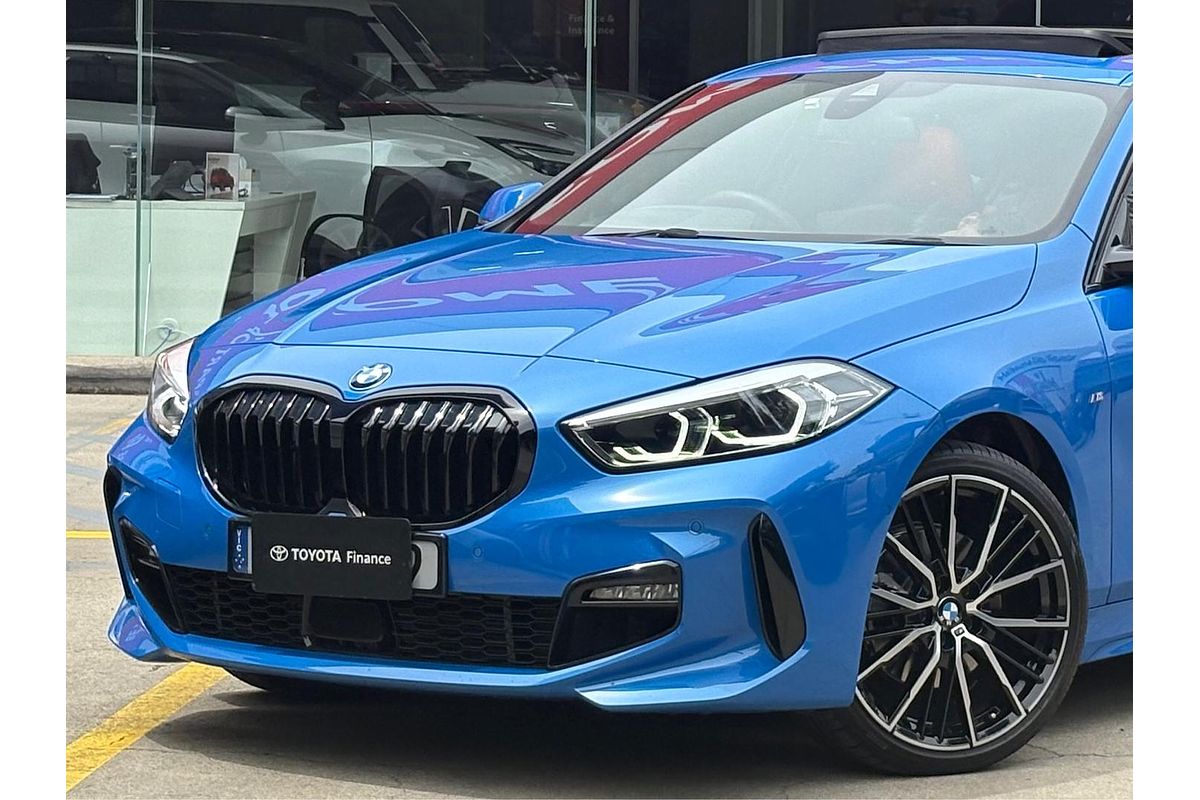 2023 BMW 1 18i M SPORT F40