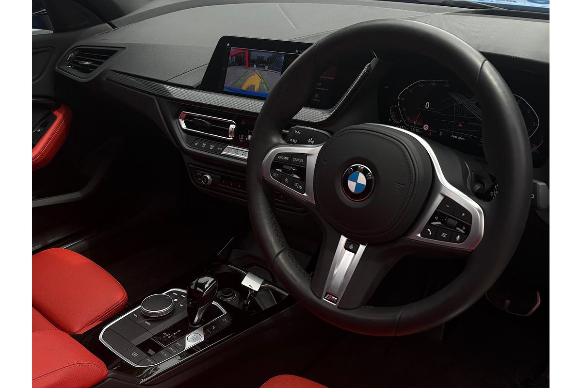 2023 BMW 1 18i M SPORT F40