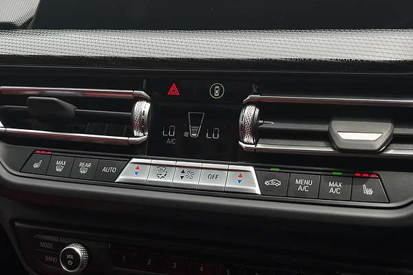 2023 BMW 1 18i M SPORT F40