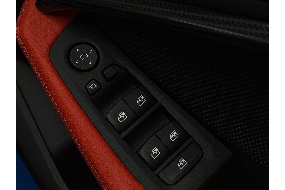 2023 BMW 1 18i M SPORT F40