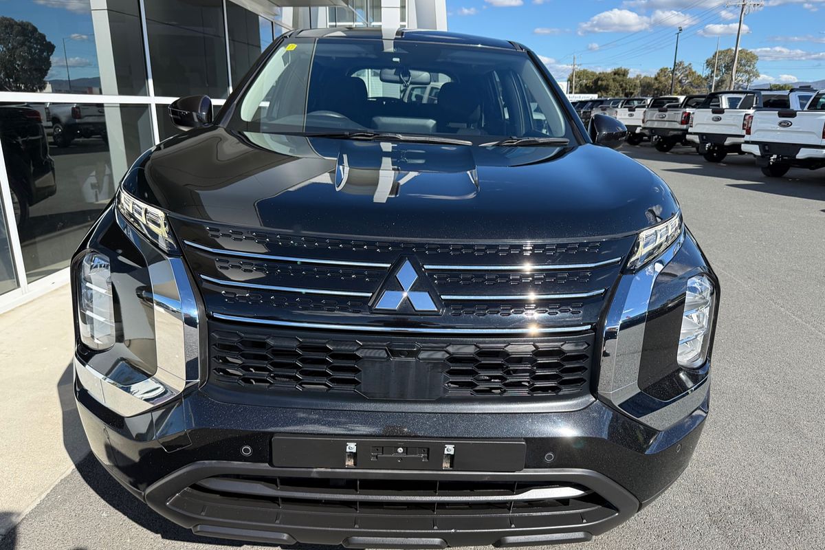 2021 Mitsubishi Outlander ES ZM