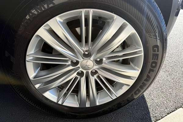 2021 Mitsubishi Outlander ES ZM