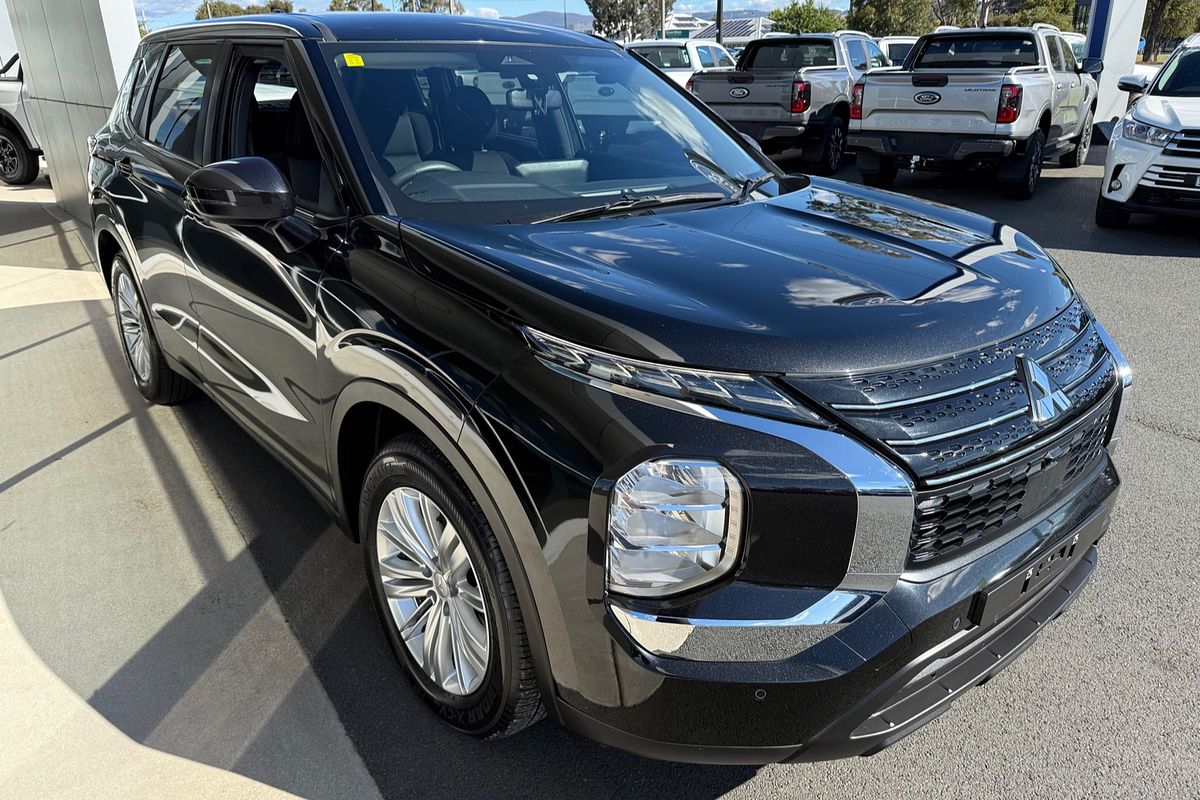 2021 Mitsubishi Outlander ES ZM